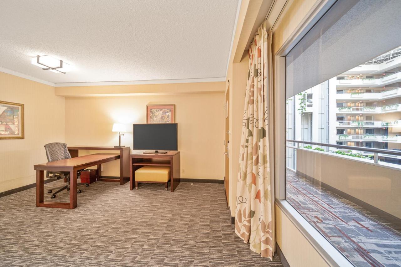 Harmony Suites Secaucus Meadowlands Exterior photo